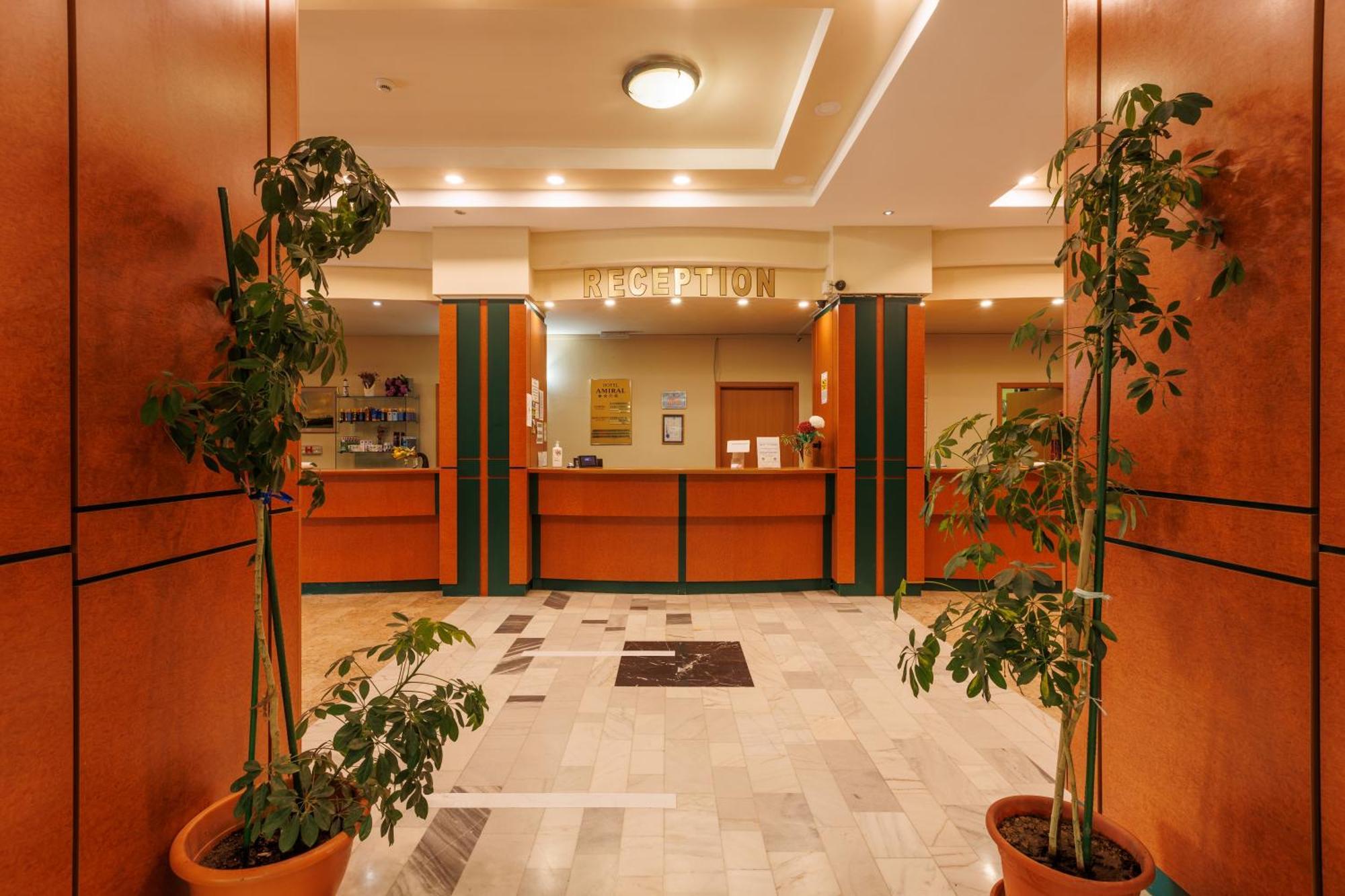 Hotel Amiral ママイア エクステリア 写真