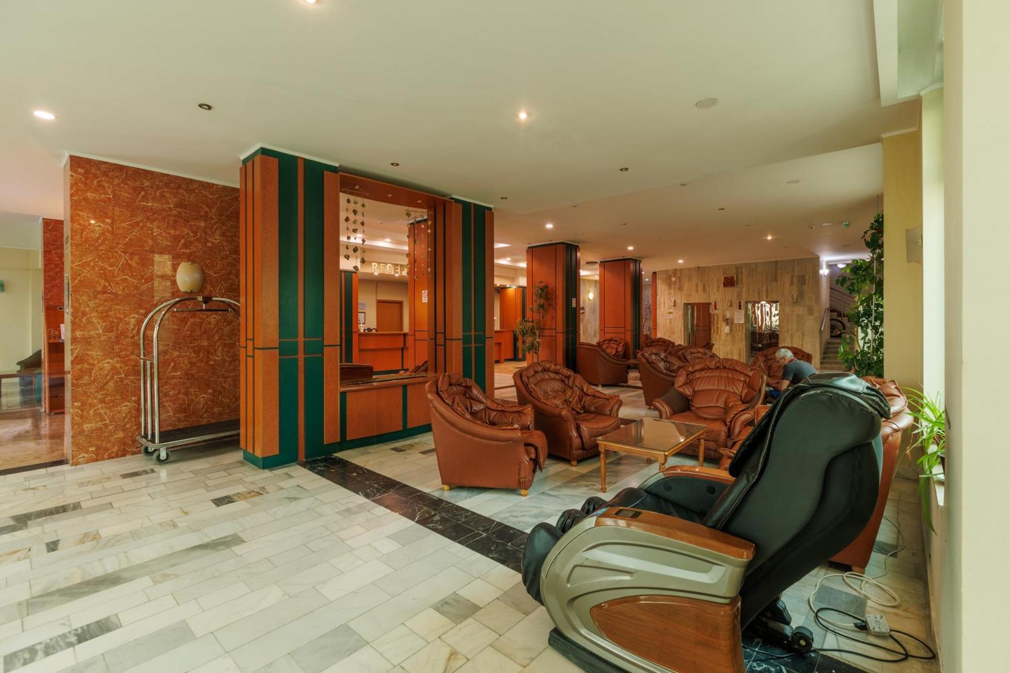 Hotel Amiral ママイア エクステリア 写真